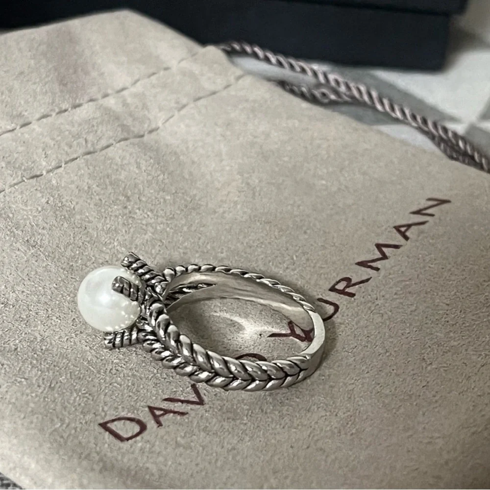 David Yurman Silver Ring with White Pearl sz7 - Picture 2 of 5